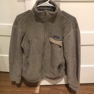 Women’s Patagonia fleece jacket
